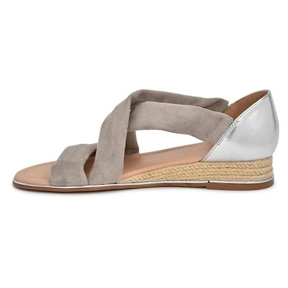 Vintage Havana Pia Light Gray Sandal 7.5 NWT